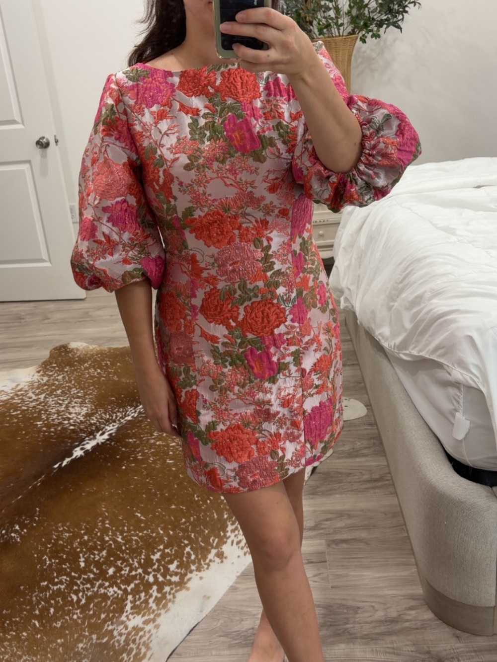 Floral Puff-Sleeve Mini Dress in Pink & Coral- jacuared